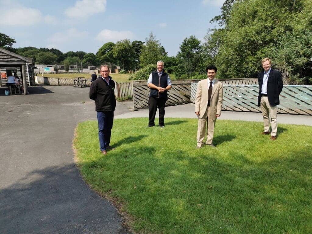 Knowsley Safari praised by Shadow Minister for Tourism and Heritage on re-opening