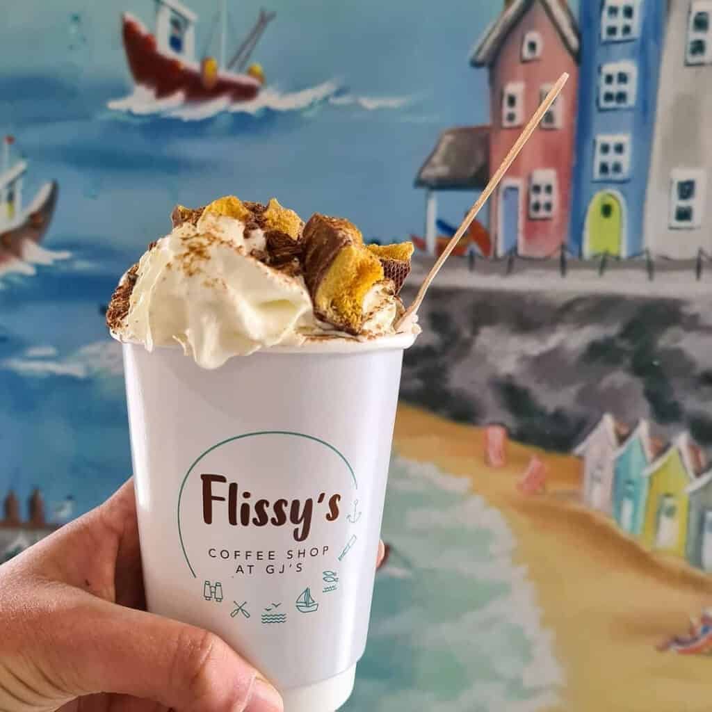 New dog-friendly coffee shop 'Flissy’s' opens at Hoylake train station